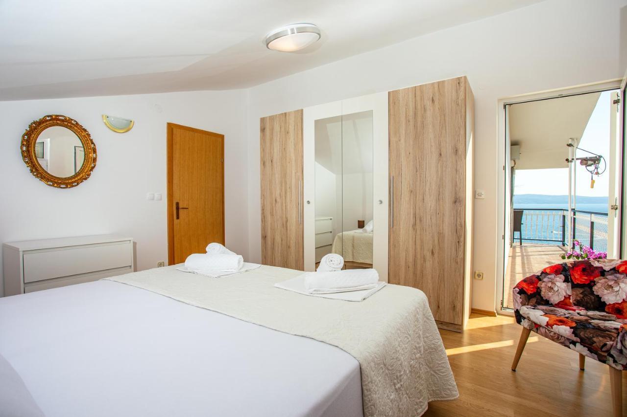אומיס Apartments Adisa מראה חיצוני תמונה
