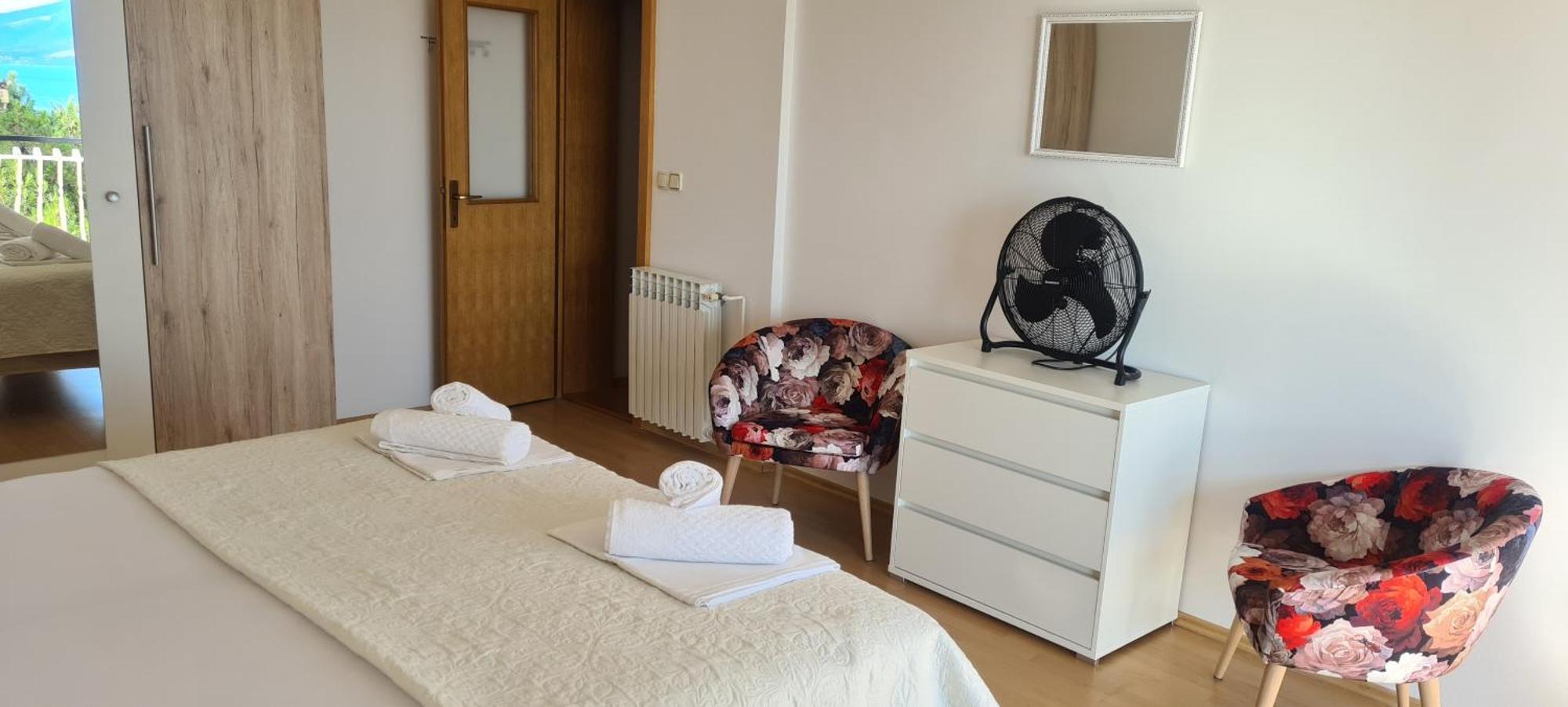 אומיס Apartments Adisa מראה חיצוני תמונה