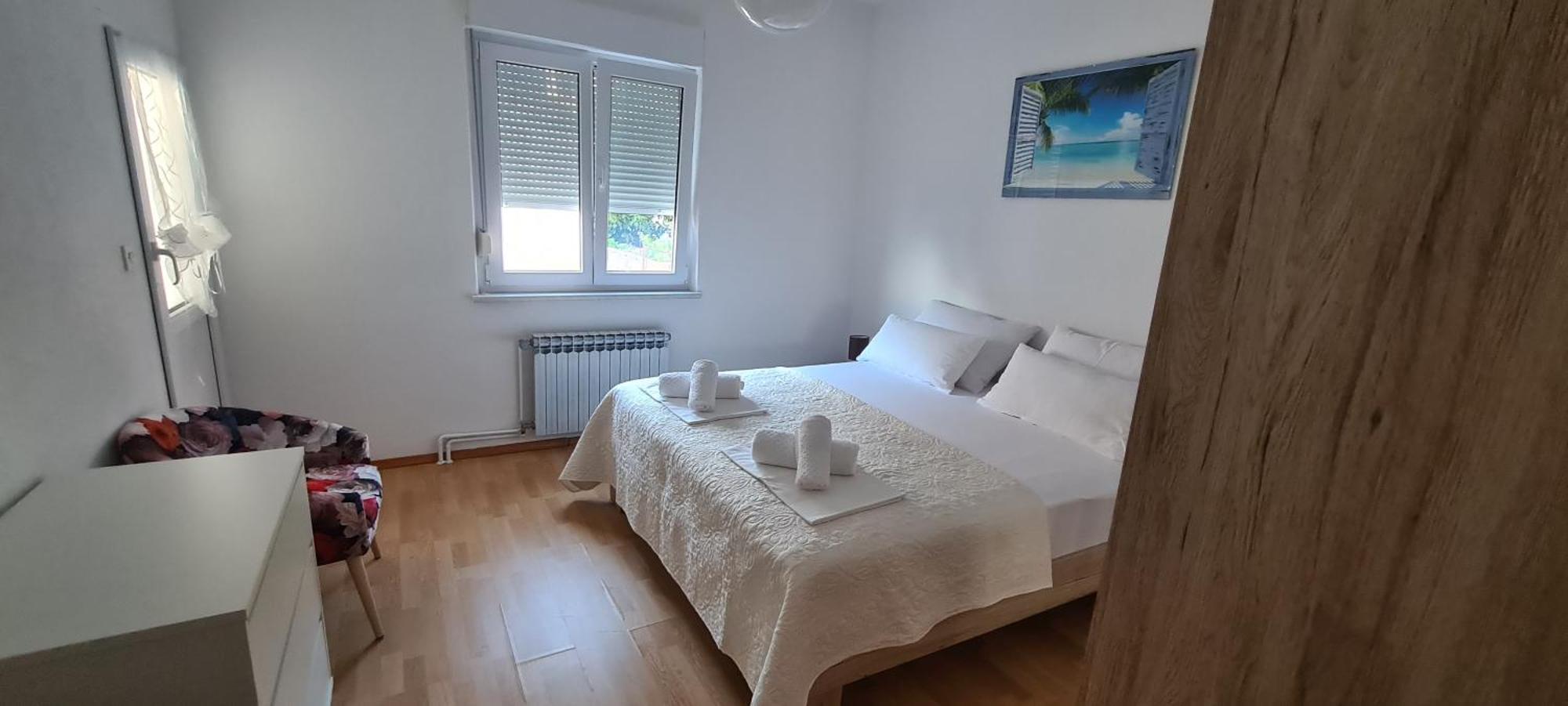 אומיס Apartments Adisa מראה חיצוני תמונה